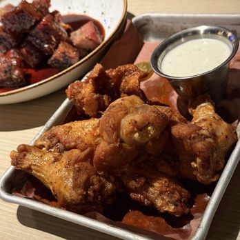 Pappas Delta Blues Smokehouse - Delicious wings - Smokehouse Near Me - Webster, Texas Pappas Delta Blues Smokehouse - Delicious wings - Smokehouse Near Me - Webster, Texas