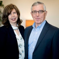 Reynolds Plastic Surgery - Dr. Reynolds and Mrs. Reynolds