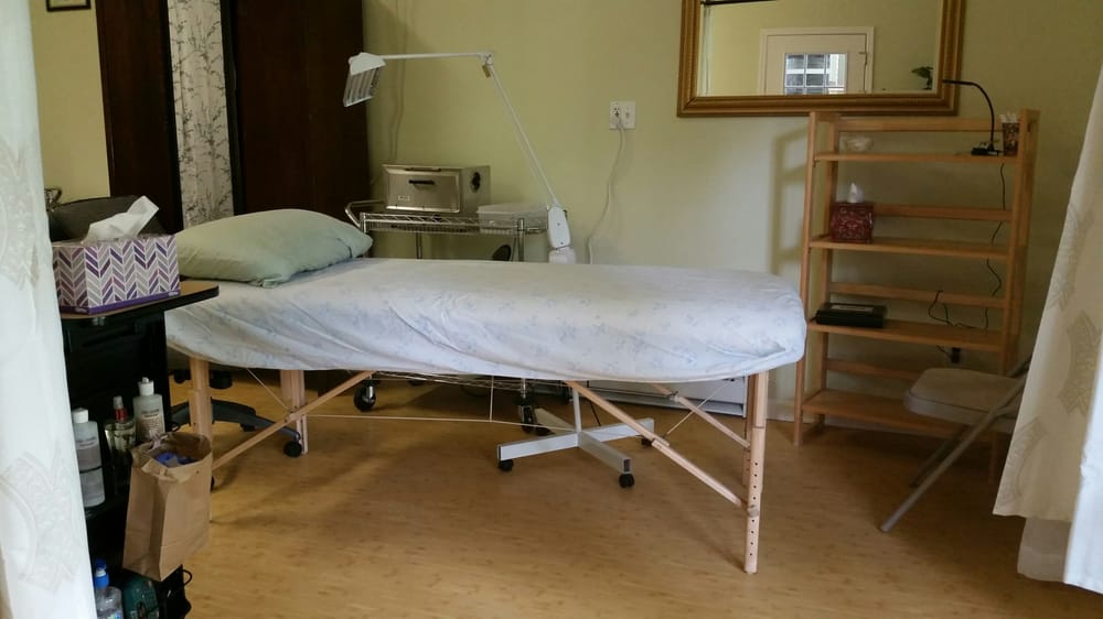 DEBRA’S ELECTROLYSIS STUDIO Updated October 2024 11 Photos & 17