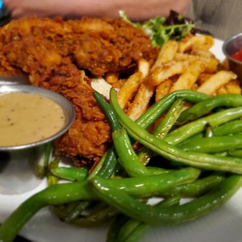 Bubba - Fried Chicken Dinner - Southern Near Me - Des Moines, Iowa