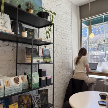 Saltwater Coffee - Seating and decorations - Coffee & Tea Near Me - New York, New York Saltwater Coffee - Seating and decorations - Coffee & Tea Near Me - New York, New York
