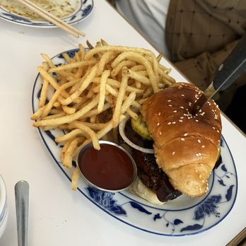 Bonnie's - Cantonese Near Me - Brooklyn, New York