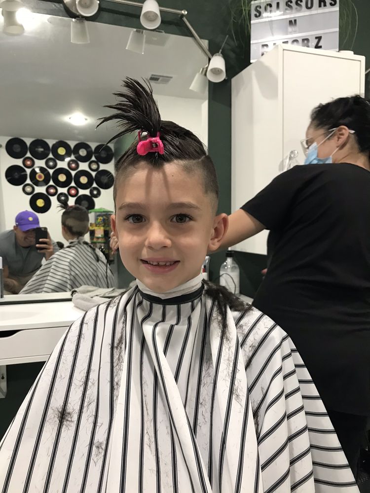 SCISSORS N’ RAZORS Updated August 2024 42 Photos 12814 W Greenway