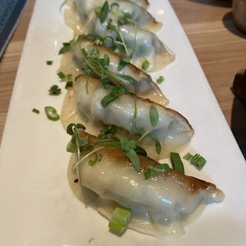 Earls Kitchen + Bar - Dumpling so-so - Canadian (New) Near Me - Mississauga, Ontario