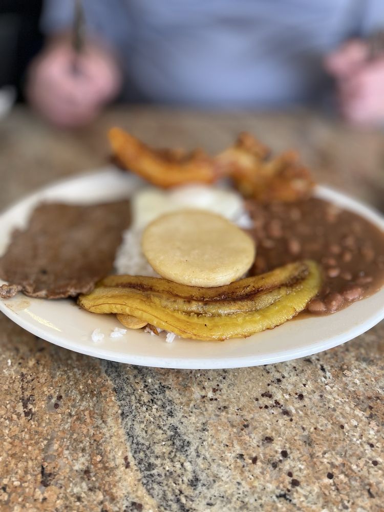 Donde Julio Restaurant 2