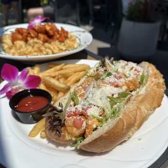 Gelston House - Seafood Near Me - East Haddam, Connecticut