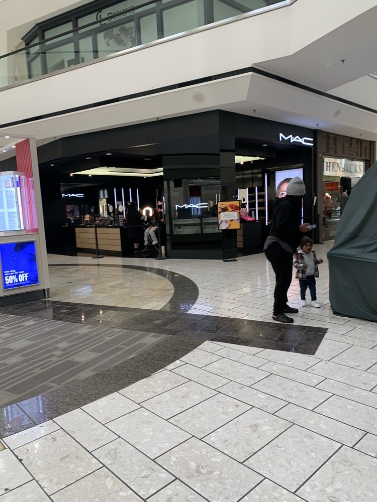 MAC COSMETICS 17 Photos & 48 Reviews 1600 Stoneridge Mall Rd