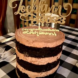 Hell Yeah Gluten Free - The graduation cake!