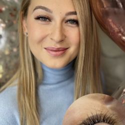 New Mood Studio - Eyelash Extensions by New Mood Studio