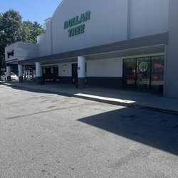 Dollar Tree - Entrance