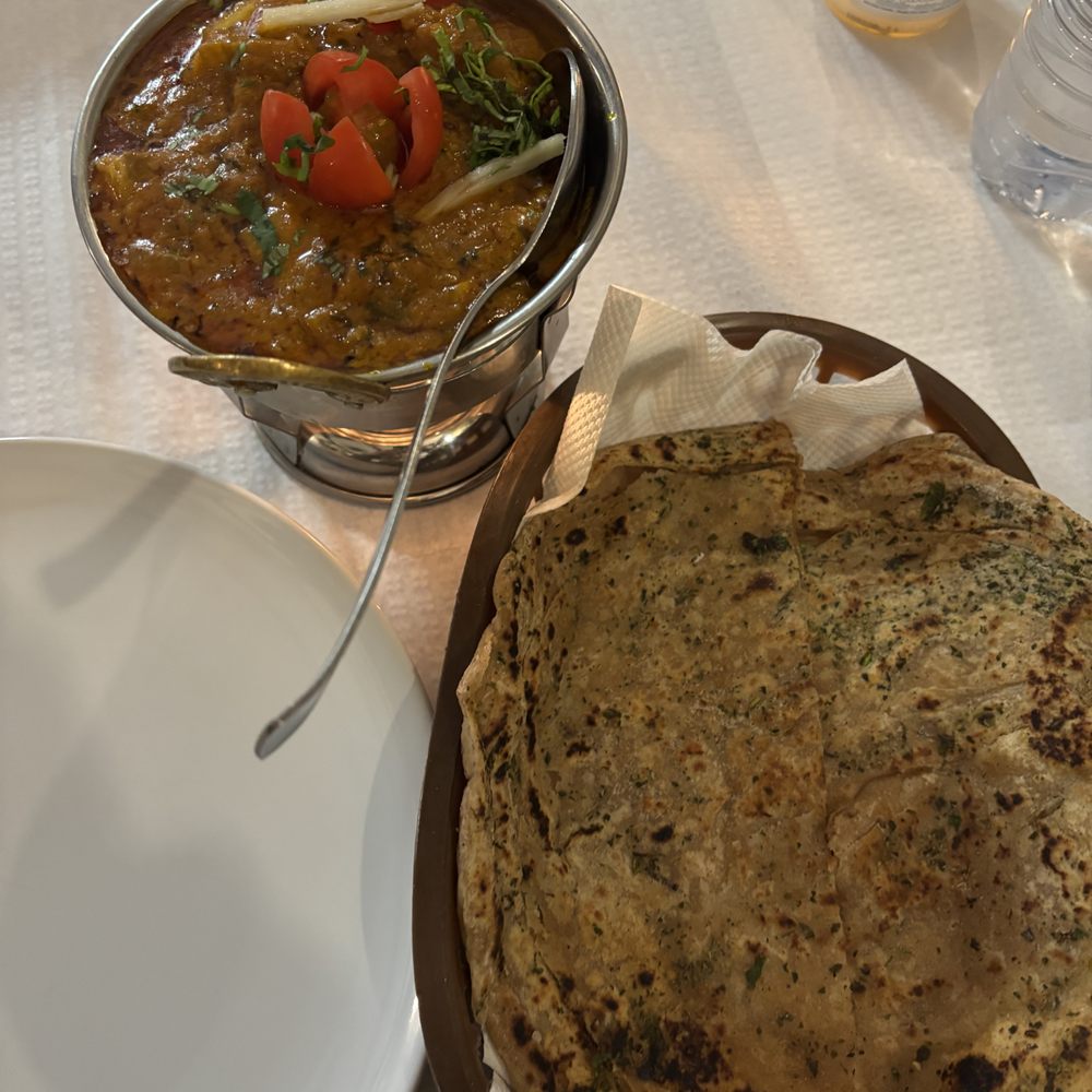 Nova Deli: Aula de cozinha tradicional indiana e visita ao mercado |  GetYourGuide, image size:1000x1000