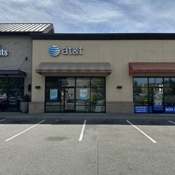 Safeway - Besides the cops defending the wrongful arrest, AT&T was it all, I'm glad he didn't just let this slide