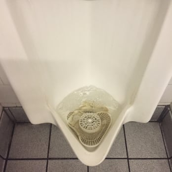 Carl's Jr - I left right after this. - Fast Food Near Me - Blythe, California