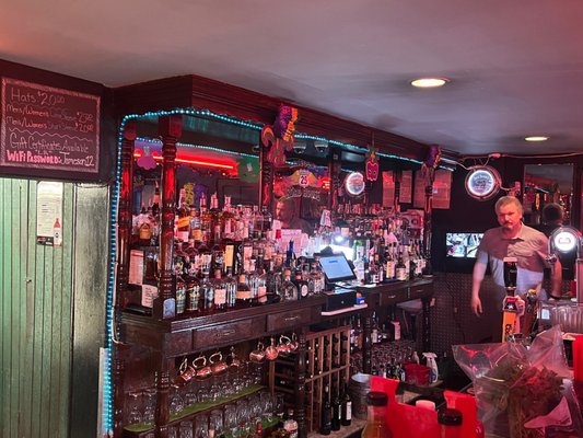 Lincoln's Roadhouse by null