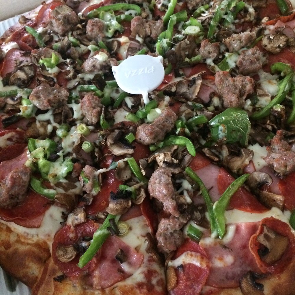 Fast Pizza - Large supreme, no black olives, add green onions. Mmmmm! - Pizza Near Me - San Jose, California