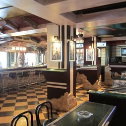 Hollywood Café-Pub