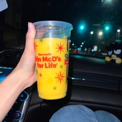 McDonald's - Mango Pineapple Smoothie