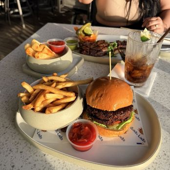 Gumbo Limbo - Chickpea burger and steak with fries - Seafood Near Me - Naples, Florida Gumbo Limbo - Chickpea burger and steak with fries - Seafood Near Me - Naples, Florida