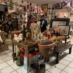 Chumel’s Thrift & More - Beautiful home decor