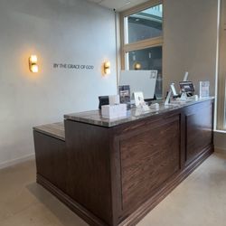 SEV Laser - Front desk