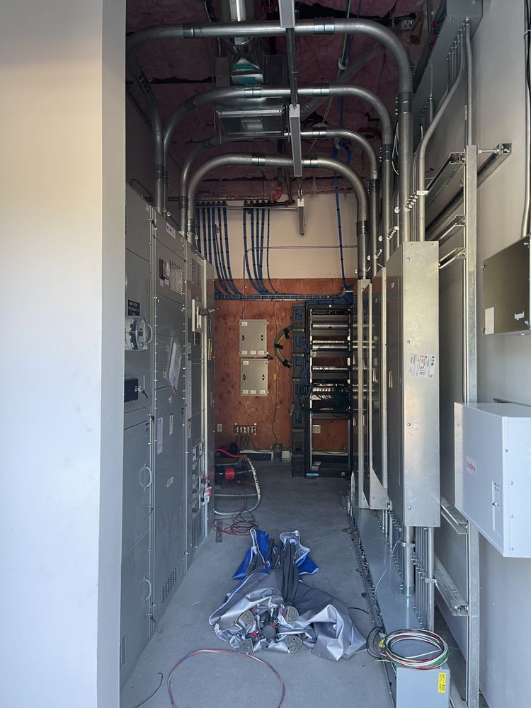 Slide of Le Electrician