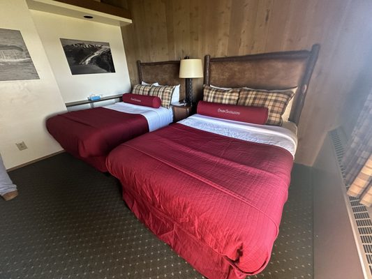 Glacier Bay Lodge & Tours by null