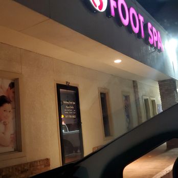 Holiday Foot Spa - Reflexology Near Me - Euless, Texas