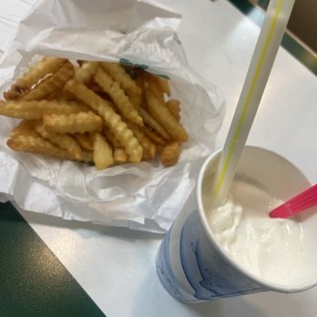 Christy Creme - French Fries, Marshmallow Milk Shake - Ice Cream & Frozen Yogurt Near Me - Council Bluffs, Iowa Christy Creme - French Fries, Marshmallow Milk Shake - Ice Cream & Frozen Yogurt Near Me - Council Bluffs, Iowa