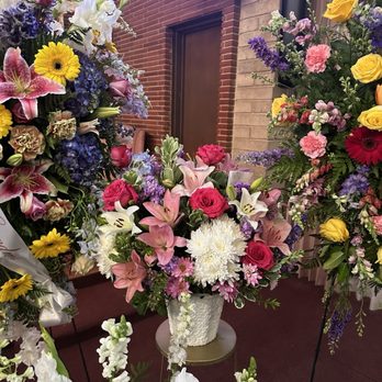 Flower Gallery - Florists Near Me - Modesto, California