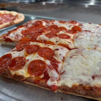 Bklyn Pizza - Pizza Near Me - Bedford-Stuyvesant, New York Bklyn Pizza - Pizza Near Me - Bedford-Stuyvesant, New York