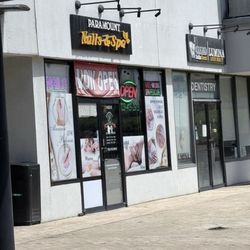 Paramount Nails & Spa - Outside