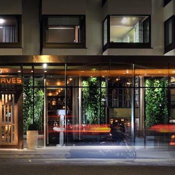 Belgraves - Hotel entrance at night - Hotels Near Me - London, XGL