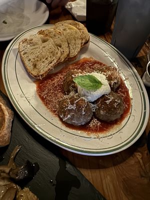 Deluca's Pizza by null