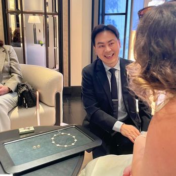 Van Cleef & Arpels Boutique - You don't just get boutique service with Tommy--you get someone who truly loves the process and cares about the customer. - Watches Near Me - San Francisco, California Van Cleef & Arpels Boutique - You don't just get boutique service with Tommy--you get someone who truly loves the process and cares about the customer. - Watches Near Me - San Francisco, California
