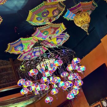 Cafe Maharani - Vibes - Indian Near Me - Honolulu, Hawaii