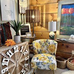 The Consignment Shoppe