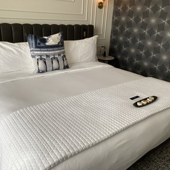 Le Capitole Hôtel - Bed - Hotels Near Me - Quebec City, Quebec Le Capitole Hôtel - Bed - Hotels Near Me - Quebec City, Quebec