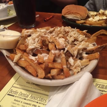 Ollie Gators Pub - Delish!! Awesome JERSEY CRAB FRIES - Pubs Near Me - Berlin, New Jersey