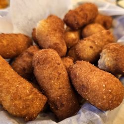 Little Richard’s Bar-N-Que - Hush puppies