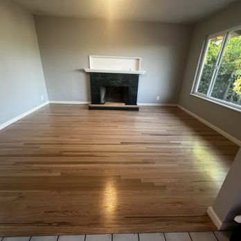 Faro Hardwood Floors - Living room with repaired floor - Flooring Near Me Faro Hardwood Floors - Living room with repaired floor - Flooring Near Me