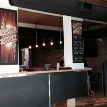 Kelowna Beer Institute - The Bar - Breweries Near Me - Kelowna, British Columbia