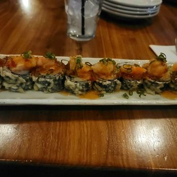 Westwood Tavern - Dragon roll ($19) - New American Near Me - Schaumburg, Illinois Westwood Tavern - Dragon roll ($19) - New American Near Me - Schaumburg, Illinois