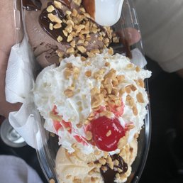 Brownie Sundae