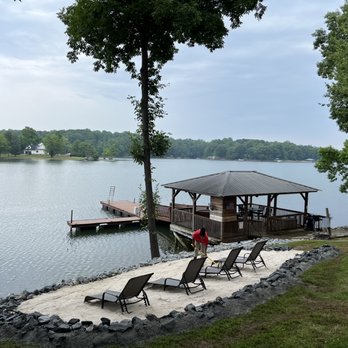 New bloom Landscaping - a gazebo on the shore of a lake - Landscaping Near Me New bloom Landscaping - a gazebo on the shore of a lake - Landscaping Near Me