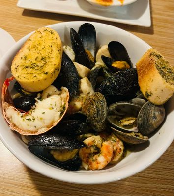 Kelly's Seafood by null