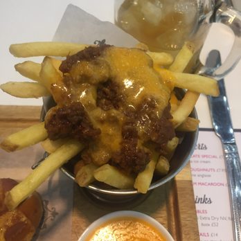 The Burger Bar - chili cheese fries - Burgers Near Me - London, XGL The Burger Bar - chili cheese fries - Burgers Near Me - London, XGL