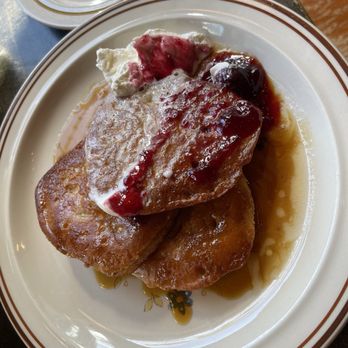 Grand Pied - Pancakes - Breakfast & Brunch Near Me - St. Louis, Missouri Grand Pied - Pancakes - Breakfast & Brunch Near Me - St. Louis, Missouri