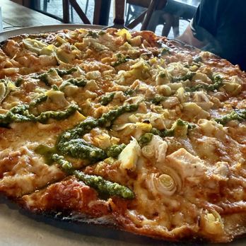 Brasada Ranch - Pizza - Hotels Near Me - Powell Butte, Oregon