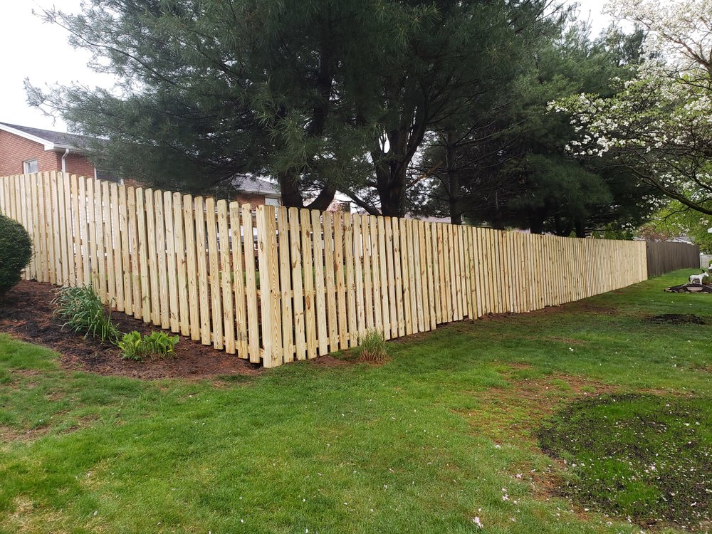 Slide of HR Fencing and Contracting