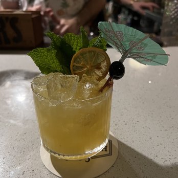 HandleBar - Saturn - Cocktail Bars Near Me - Mount Dora, Florida